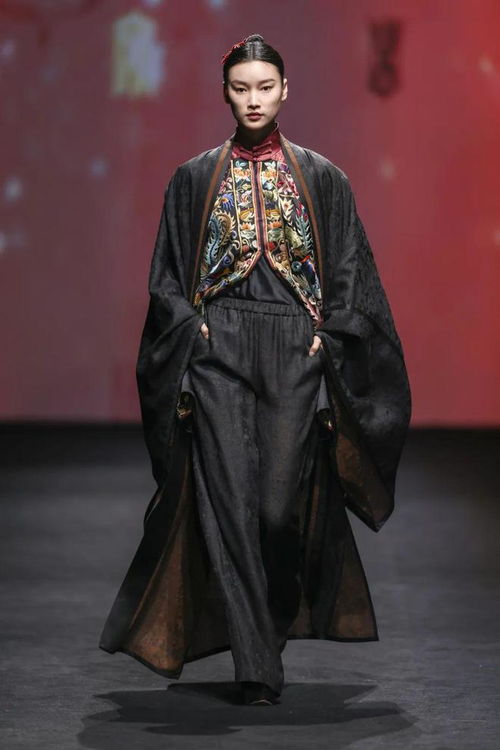 嘉定本土服装品牌三登上海时装周,演绎宋代服饰之美